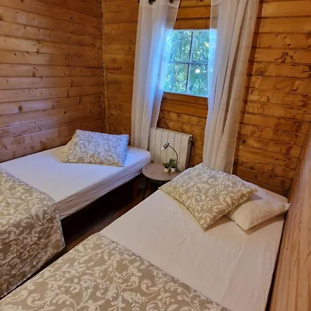 Chalet Mosquito *